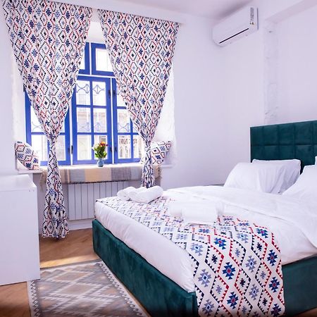 Pallada Jerevan Exteriör bild