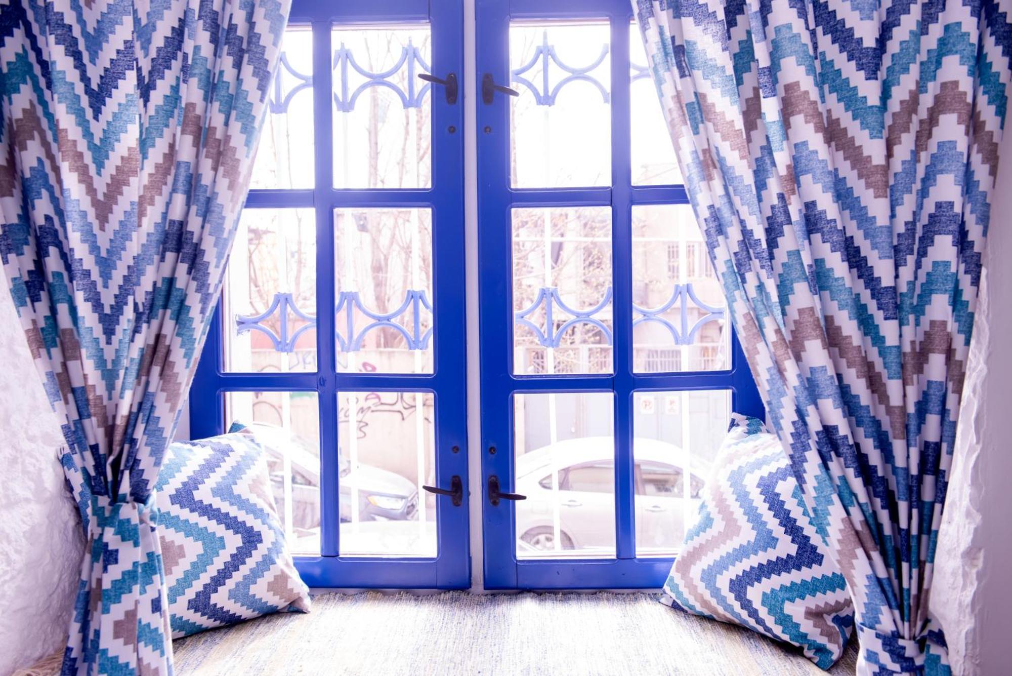 Pallada Jerevan Exteriör bild